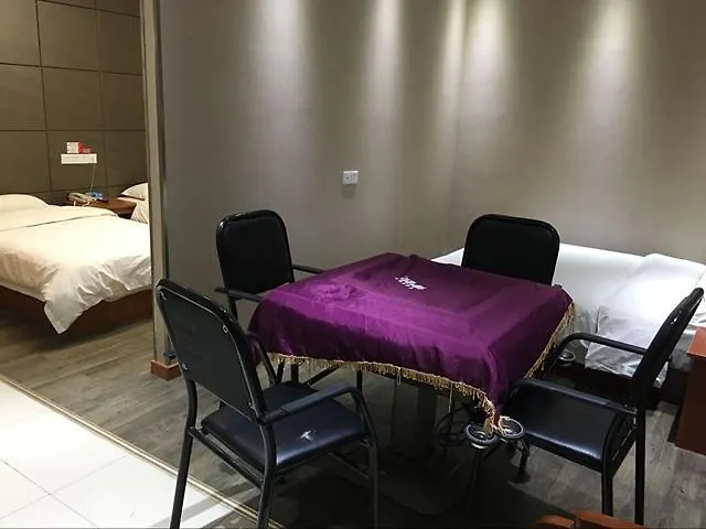 **  فندق ثانك إن هنان زوكو شينتشيو دونجوان بص ستيشن Zhouying الصين